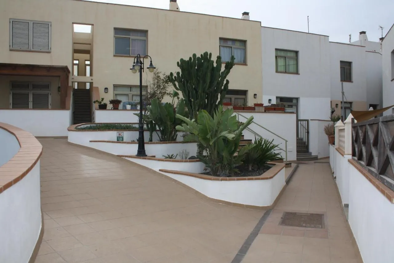 Bravo'S Apartment Cotillo 4
