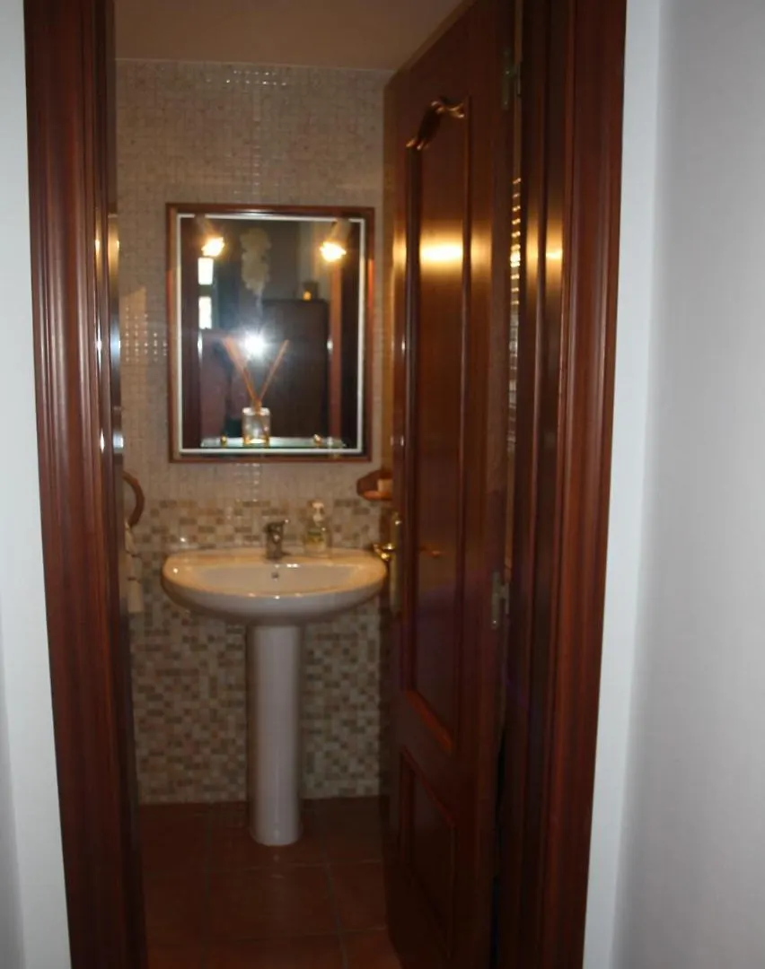 Bravo'S Apartment Cotillo 4